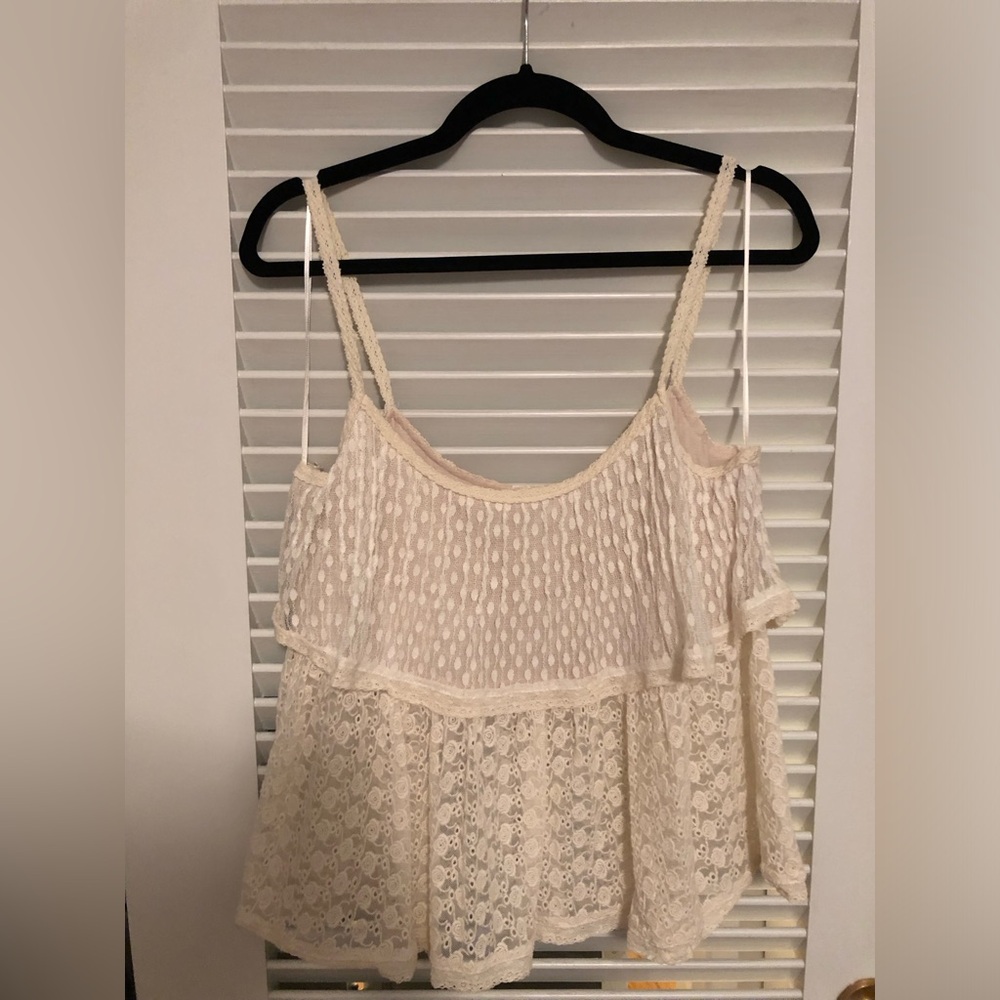 Hazel lace tank size large